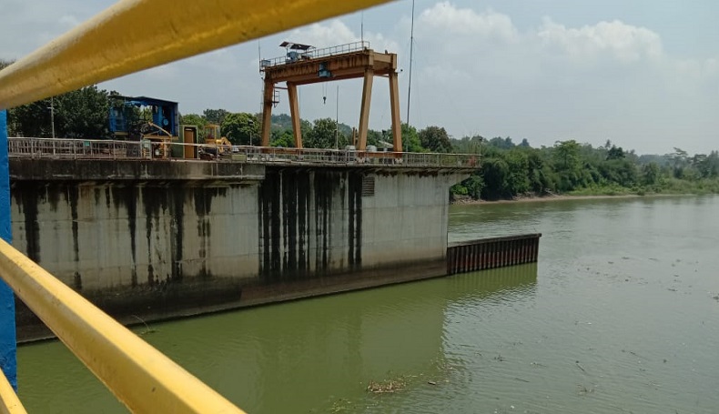 PJT II Akui Kekeringan Sawah di Karawang akibat Dampak Pengeringan Saluran Bawah