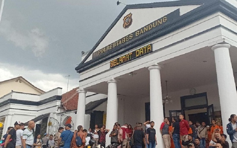 Teroris Terobos Mabes Polri, Polrestabes Bandung Tingkatkan Pengamanan