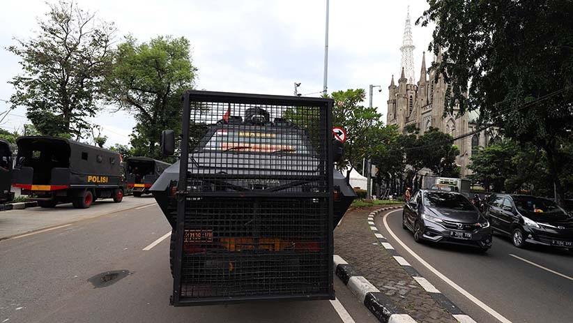 Pengamanan Gereja Katedral Diperketat Jelang Paskah - Bagian 3