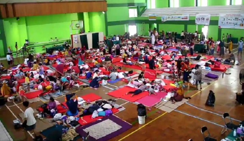 Warga Terdampak Ledakan Kilang Balongan Mulai Diserang Sesak Napas dan Batuk