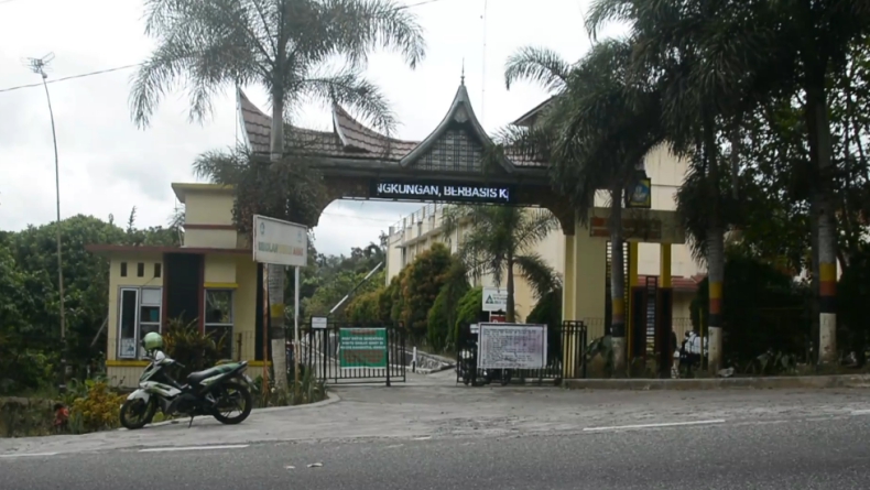 58 Siswa SMA 1 Sumatera Barat Positif Covid, Sekolah Ditutup