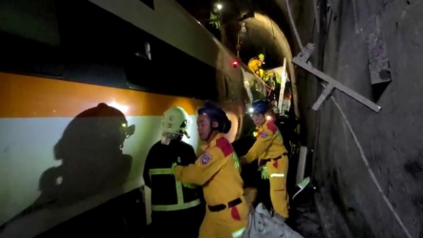 Kecelakaan Maut Kereta Tabrak Truk di Taiwan, 48 Orang Tewas - Bagian 1