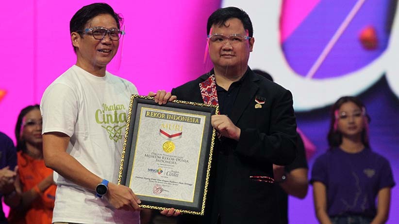 Sinetron Ikatan Cinta Raih Rekor MURI - Bagian 3