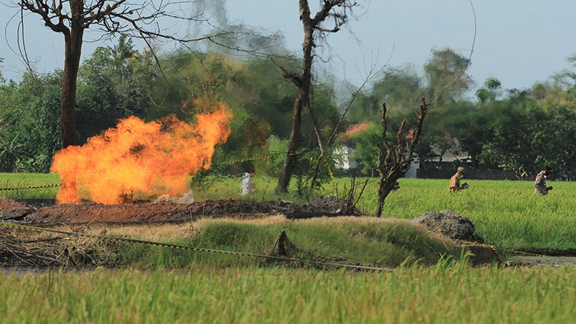 Sumur Peninggalan Belanda Semburkan Api dari Gas Liar - Bagian 2