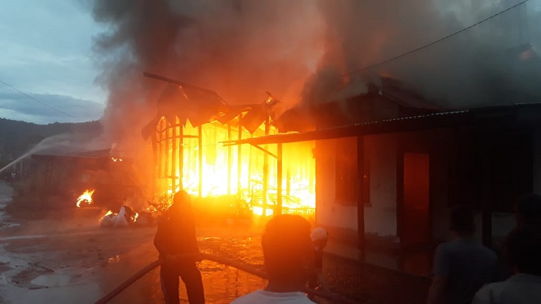 2 Kebakaran Terjadi di Taput, 5 Rumah Ludes Terbakar