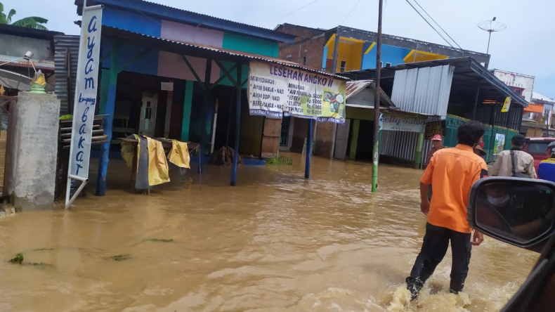 Bendungan Meluap, 9.245 KK di 4 Kecamatan Terdampak Banjir di Bima