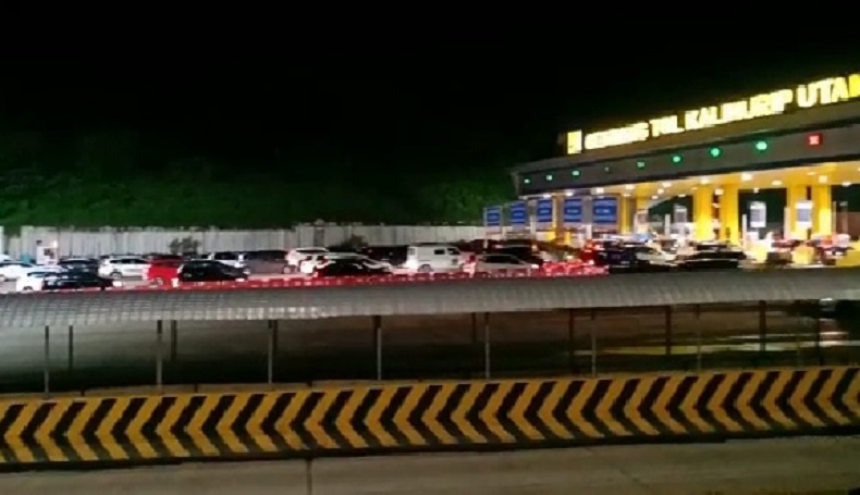 Lonjakan Kendaraan Diprediksi masih Terjadi di GT Kalitama Hari Ini