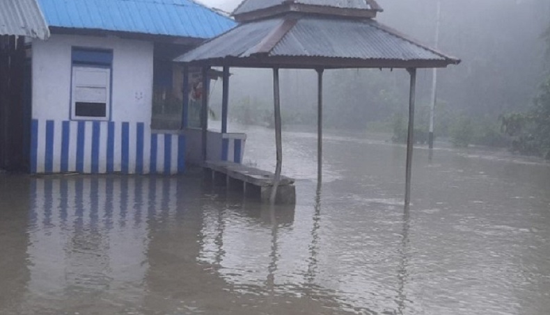 Sungai Skamto Meluap, Jalan Trans Papua Ruas Jayapura-Keerom Terputus