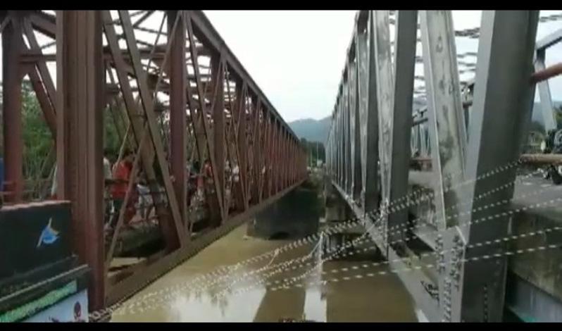 Diduga Banyak Piutang Macet, Juragan Material Nekat Terjun dari Atas Jembatan Sungai Serayu