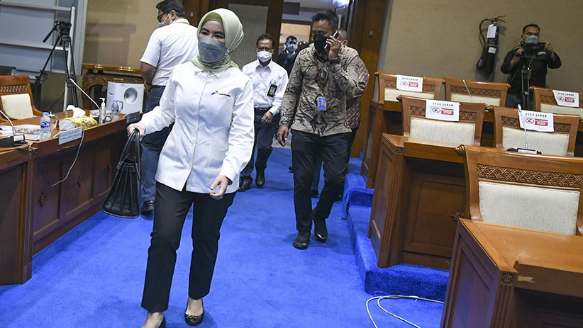 Dirut Pertamina Jelaskan Peristiwa Kebakaran Kilang Minyak kepada DPR - Bagian 2
