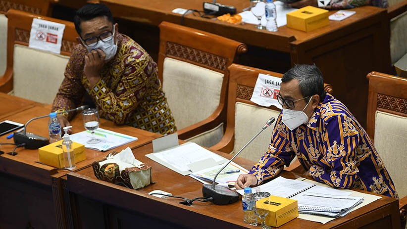 Ridwan Kamil Hadiri Rapat dengan DPR Bahas RUU Energi Baru dan Terbarukan - Bagian 3