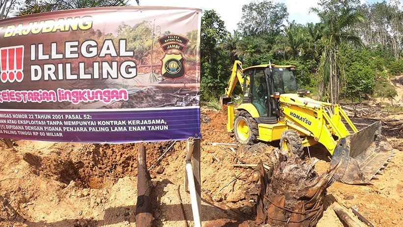 Polisi Tutup Puluhan Sumur Minyak Ilegal di Jambi - Bagian 4