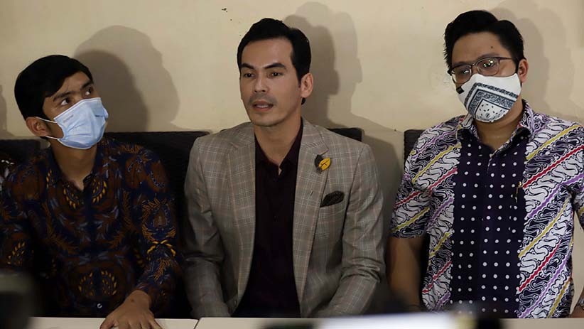 Ekspresi Atalarik Syah, Gugatan Harta Gana-Gini Tsania Marwa Ditolak Hakim - Bagian 2