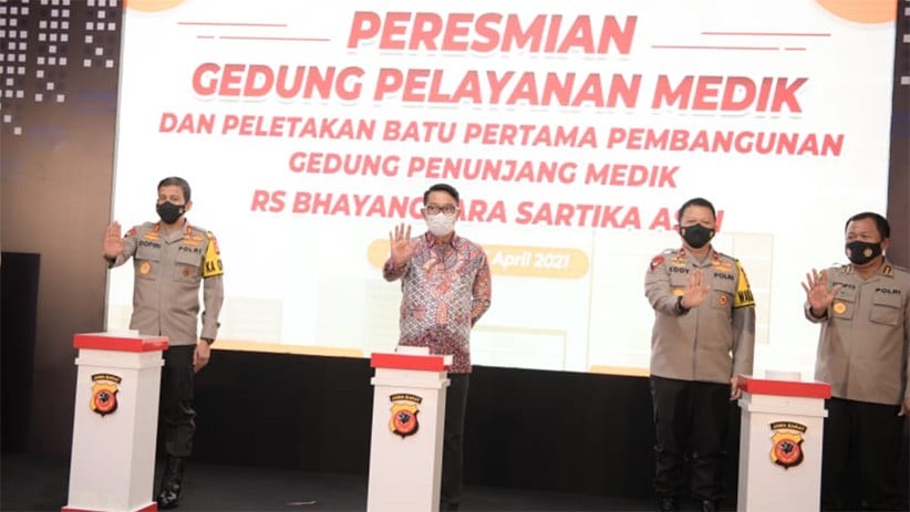 Gubernur Ridwan Kamil Resmikan Gedung Pelayanan Medik - Bagian 1