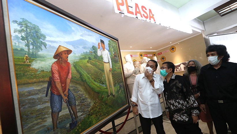 Melihat Lukisan Bung Karno dan Marhaen di Untag Surabaya - Bagian 1