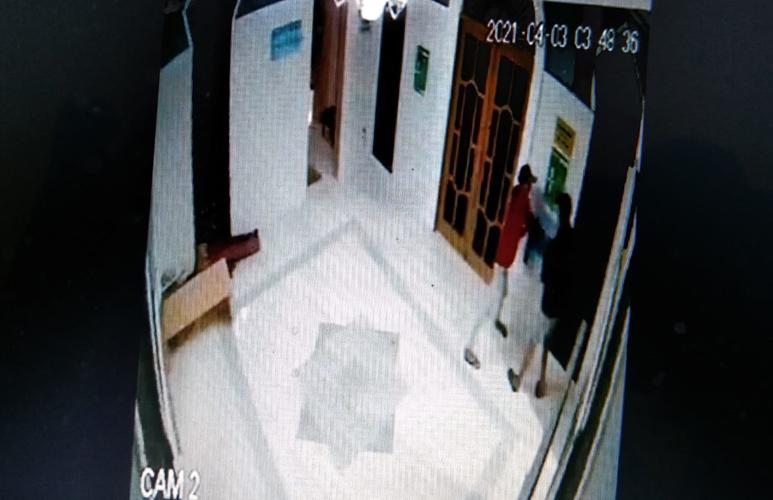 Terekam CCTV, 2 Pencuri Sikat Kotak Amal di Masjid Al Ikhlas Purbalingga
