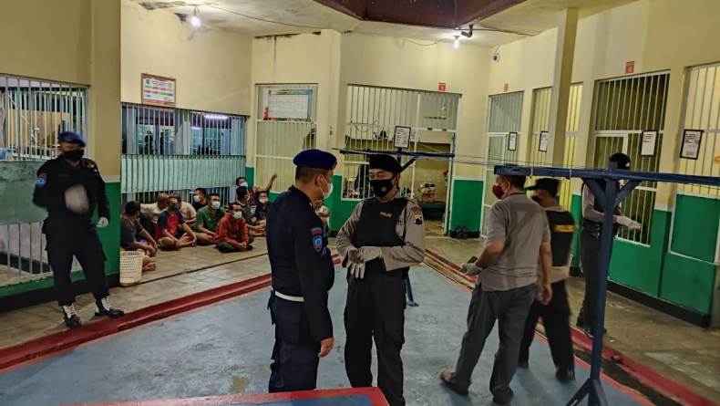 Razia Mendadak di Rutan Blora, Ini Barang-Barang yang Ditemukan 