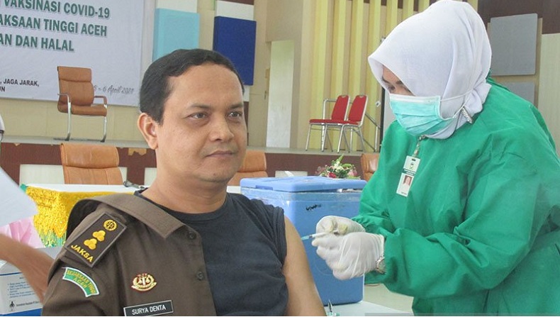 Ratusan Personel Kejati Aceh Divaksin Covid-19