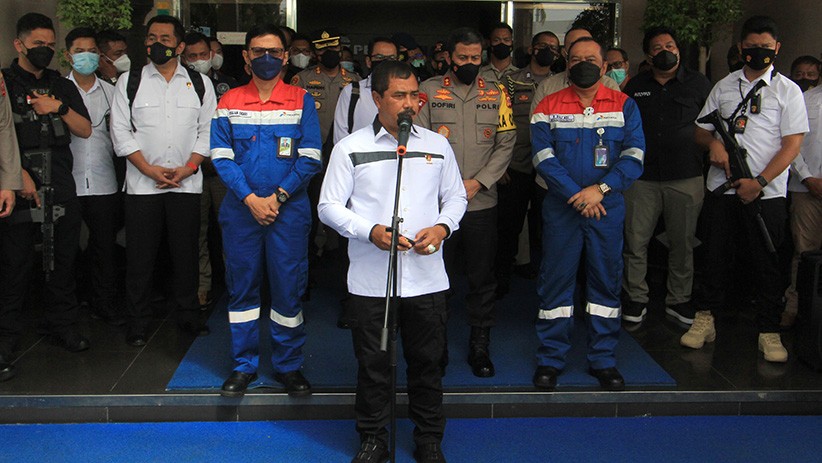 Datangi Pertamina Balongan, Kabareskrim Selidiki Kebakaran Tangki Minyak - Bagian 2