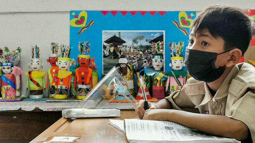 Suasana Pembelajaran Tatap Muka Hari Pertama di Jakarta - Bagian 6