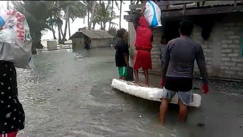 Abrasi Ancam Permukiman di Pulau Terluar Pangkep, Warga Mulai Mengungsi