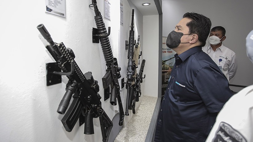 Erick Thohir Cek Tank, Senjata hingga Motor Listrik Buatan Pindad - Bagian 1