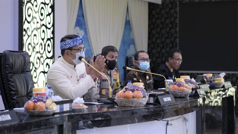 Ridwan Kamil Pimpin Rapat Komite Kebijakan Penanganan Covid-19 - Bagian 2
