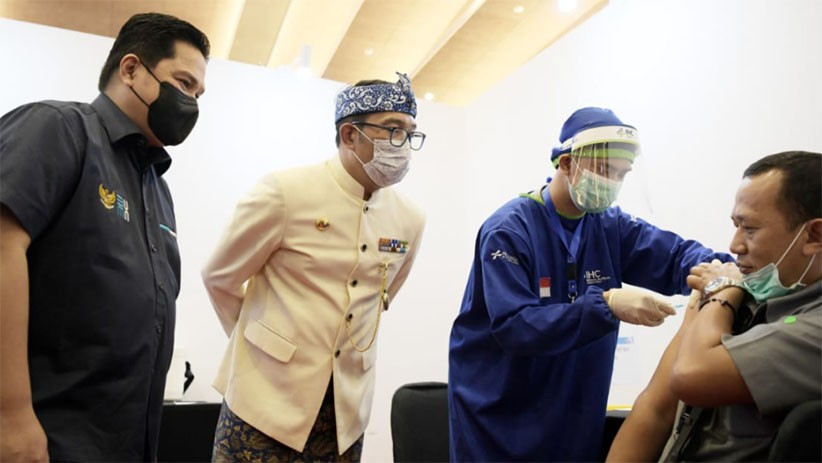 Erick Thohir bersama Ridwan Kamil Tinjau Sentra Vaksinasi Kementerian BUMN - Bagian 2