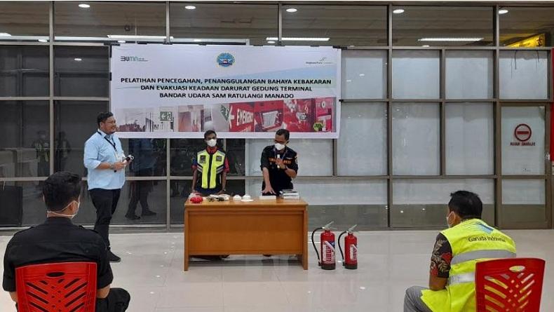 title Bandara Sam Ratulangi Manado Edukasi Mitra Kerja dalam Pencegahan Kebakaran Bandara Sam Ratulangi Manado Edukasi Mitra Kerja dalam Pencegahan Kebakaran