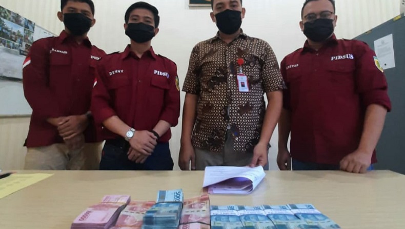 Kasus Pengadaan Seragam dan Atribut Satpol PP Bangka Selatan, Kejari Sita Uang Ratusan Juta