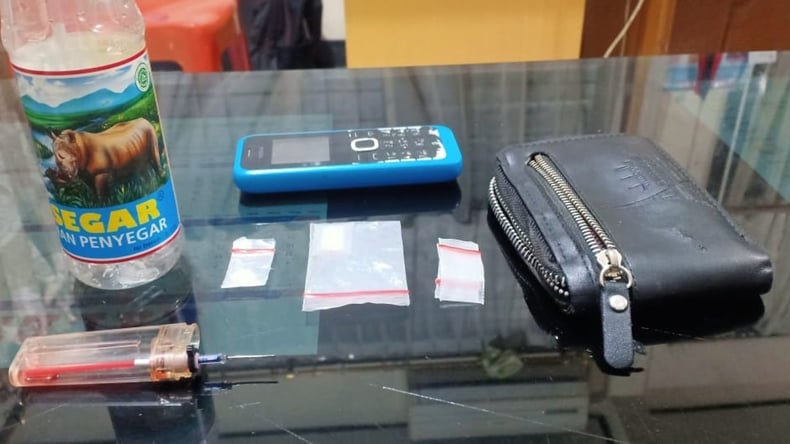 Transaksi Sabu dengan Polisi, Pria di Payakumbuh Panik