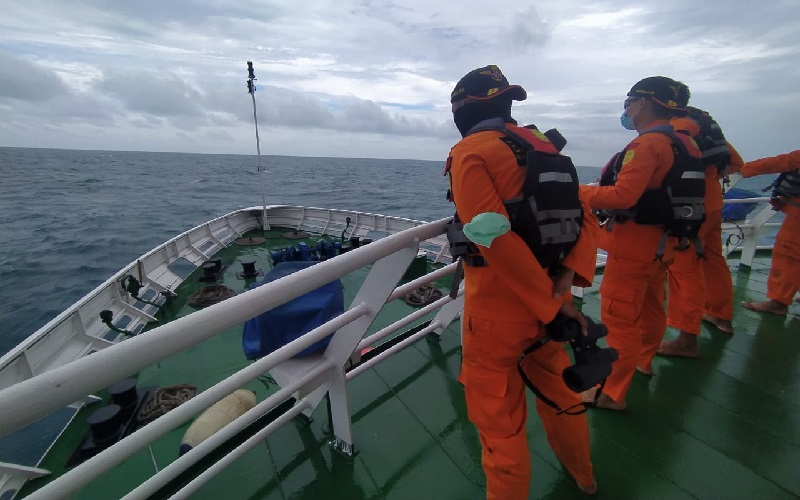 Pencarian 13 ABK MV Barokah, Tim SAR Sisir Perbatasan Laut Semarang