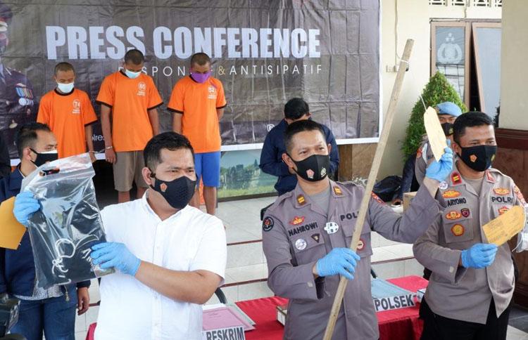 title Ada Luka Pukulan Benda Tumpul di Tubuh Korban, Polisi Tetapkan 6 Tersangka Kasus Latihan Silat Ada Luka Pukulan Benda Tumpul di Tubuh Korban, Polisi Tetapkan 6 Tersangka Kasus Latihan Silat