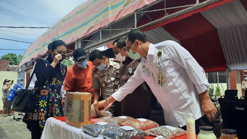 title Komisi IV DPR Dukung Penuh Ekspor Pertanian Sulawesi Utara Komisi IV DPR Dukung Penuh Ekspor Pertanian Sulawesi Utara