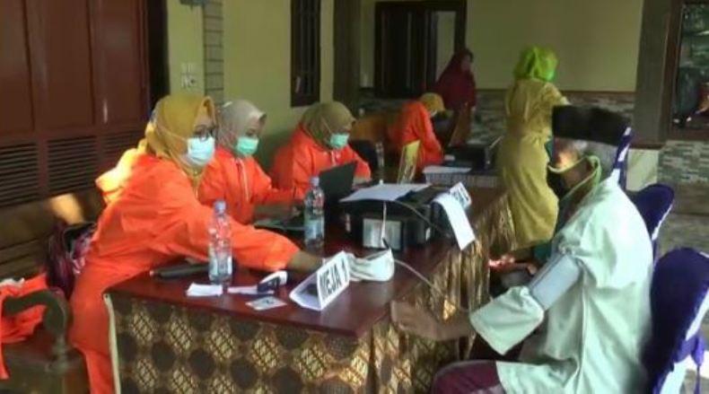 Puluhan Calon Jemaah Haji Salatiga Belum Vaksinasi Covid-19