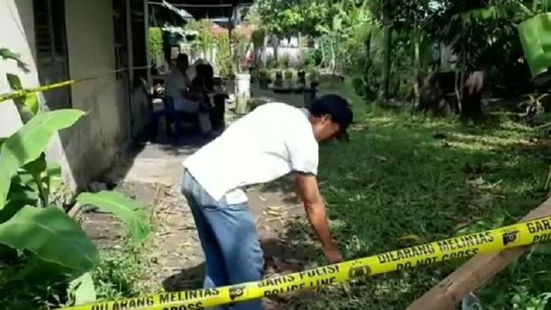 Kesal Tak Diberi Uang, Anak Pukul Ayah Pakai Kayu hingga Tewas Bersimbah Darah