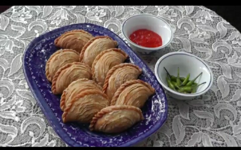 Curry Puff, Cemilan Renyah Asal Malaysia di Palembang