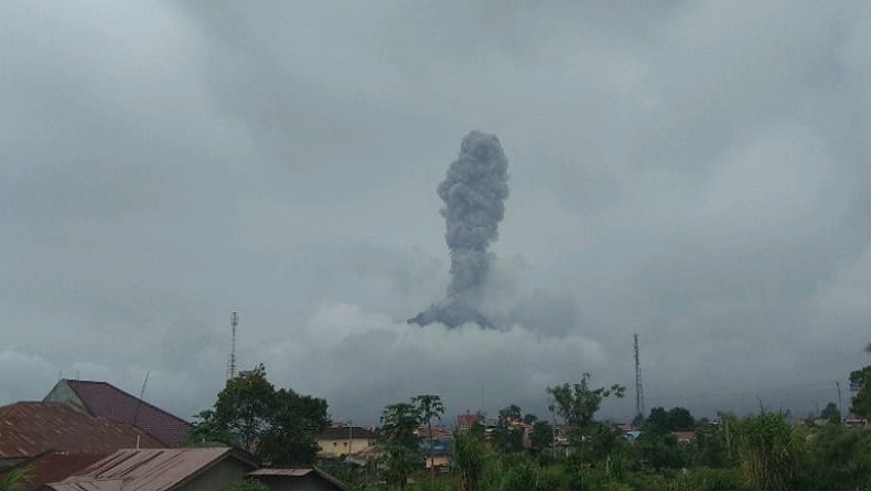 Gunung Sinabung Kedua Kalinya, Semburkan Abu Vulkanis Setinggi 1.600 Meter
