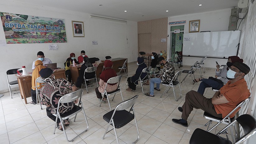 95 Persen Lansia Jakarta Ditargetkan Sudah Vaksin Covid-19 sebelum Lebaran - Bagian 3