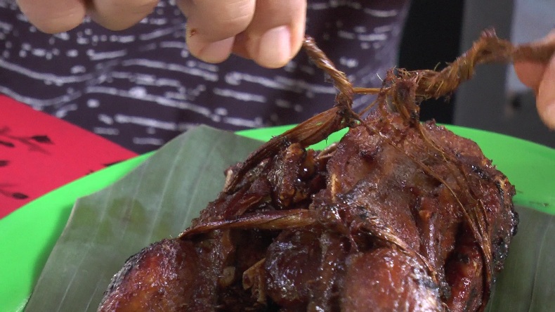 title Sedapnya Bebek Bakar Plecing Khas Demak, Modifikasi Kuliner dari Lombok  Sedapnya Bebek Bakar Plecing Khas Demak, Modifikasi Kuliner dari Lombok
