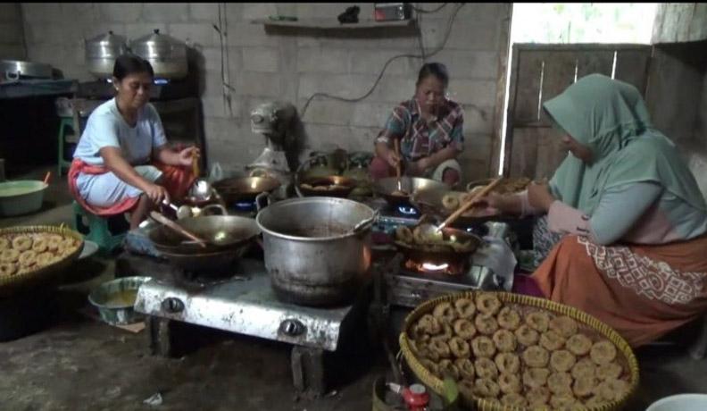 Berkah Ramadan, Pengusaha Kue Cucur di Boyolali Ini Raih Omzet Puluhan Juta Rupiah