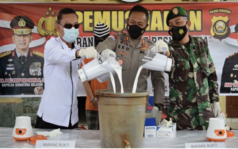 Polres Muratara Buang Sabu Seharga Rp1 Miliar ke Dalam Septic Tank