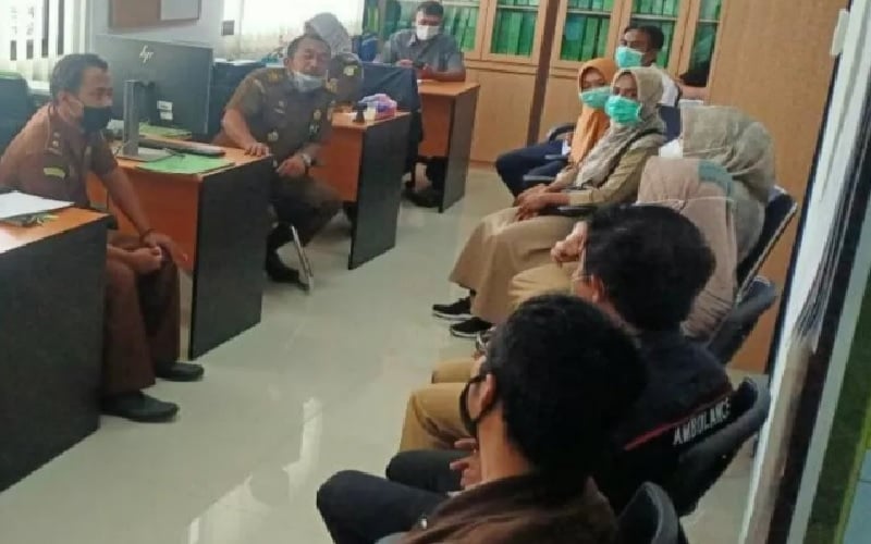 title Puluhan Pegawai RSUD Praya Dipanggil Kejaksaan, Klarifikasi Biaya Transfusi Darah Puluhan Pegawai RSUD Praya Dipanggil Kejaksaan, Klarifikasi Biaya Transfusi Darah