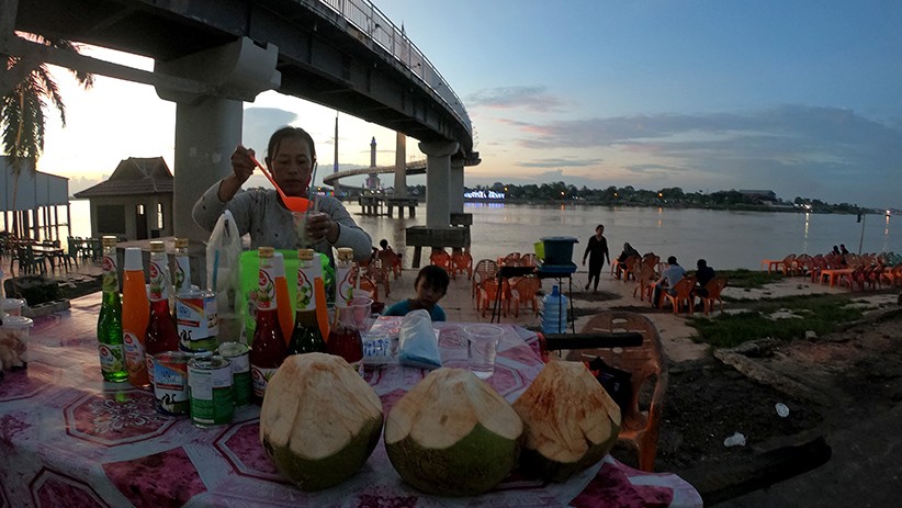 Ngabuburit di Tepi Sungai Batanghari Sambil Menikmati Ikon Wisata Jambi - Bagian 1