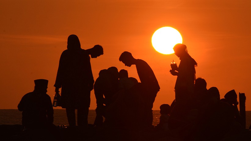 Tradisi Menilik Bulan, Jemaah Tarekat Syattariyah Mulai Berpuasa 15 April - Bagian 1