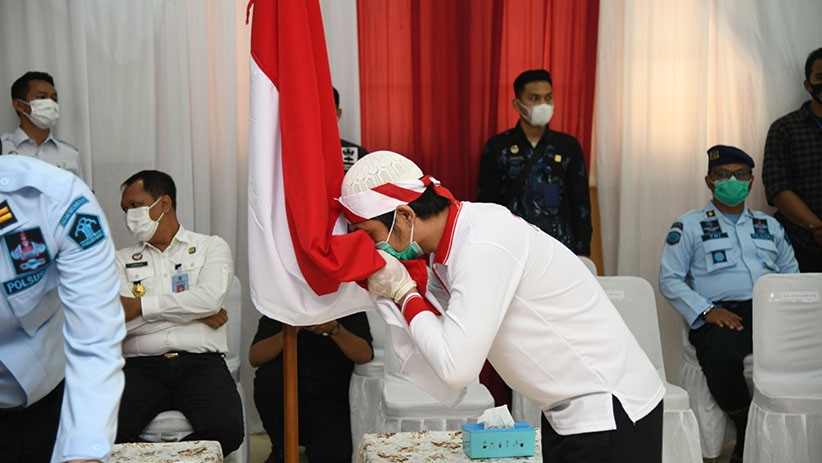 Cium Bendera Merah Putih, 34 Napi Terorisme Ikrar Setia kepada NKRI - Bagian 2