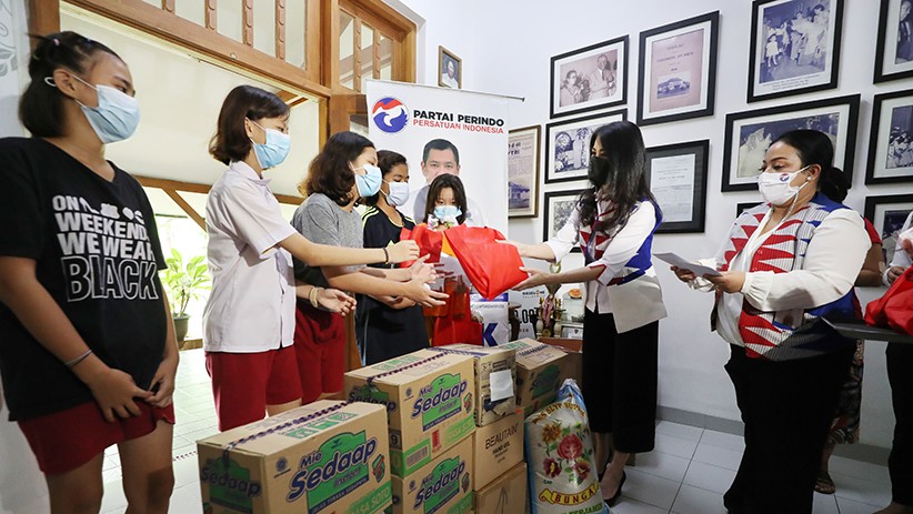 HUT ke-5 Kartini Perindo Kunjungi Yayasan Hati Suci - Bagian 2