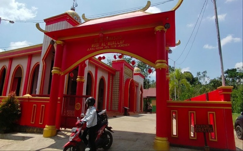  Masjid Merah di Lubuklinggau, Cinta China Mualaf di Tanah Musi 
