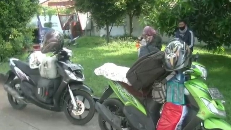 Hindari Penyekatan, Sejumlah Pemudik Terlihat Melintas di Jalur Pantura Subang