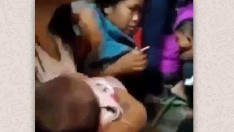 title Diduga Diteror KKB, Sejumlah Perempuan dan Bayi Ketakutan Sembunyi di Kamar Mandi Diduga Diteror KKB, Sejumlah Perempuan dan Bayi Ketakutan Sembunyi di Kamar Mandi